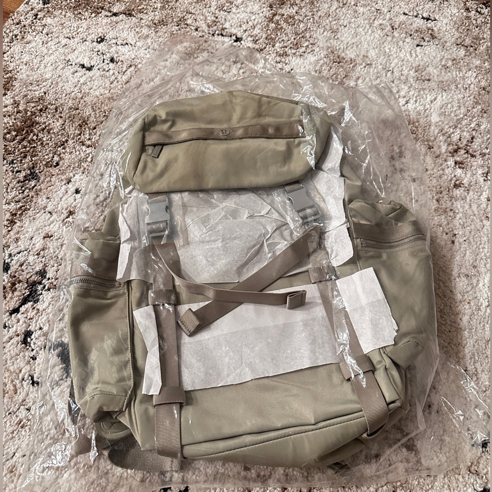 lululemon wonderlust backpack